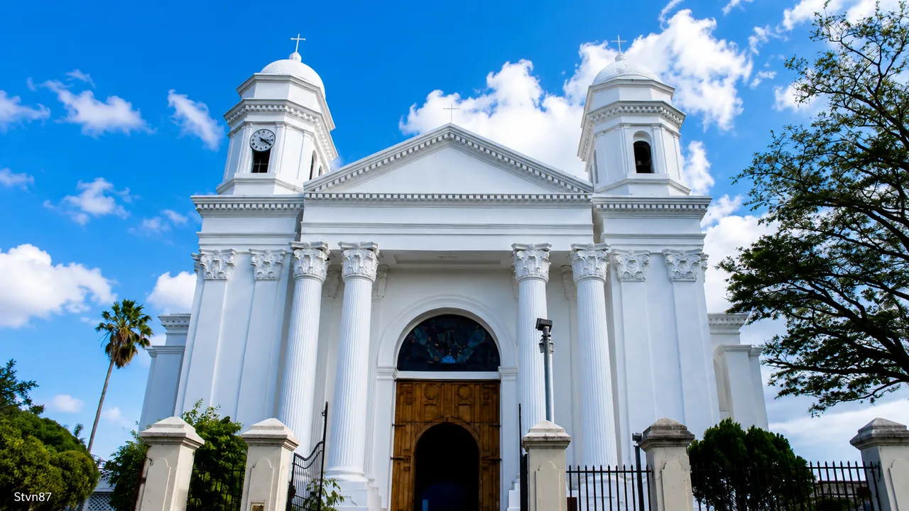 Catedral Santisima Trinidad in Sonsonate, shown in an owner-approved photograph from El Salvador