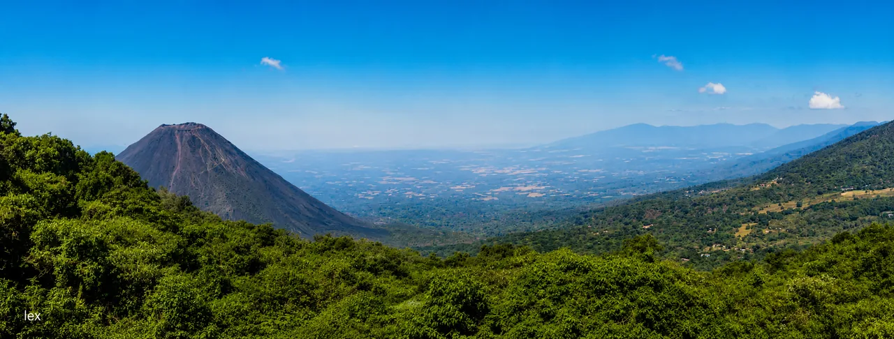 Izalco Volcano viewed from the Santa Ana route, shown in an owner-approved photograph from El Salvador