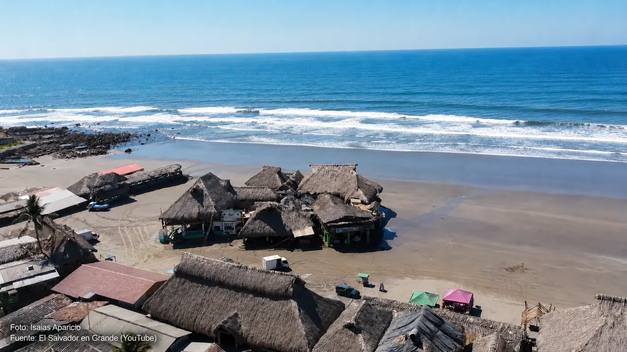 Playa Las Tunas in La Unión, shown in an owner-approved photograph from El Salvador